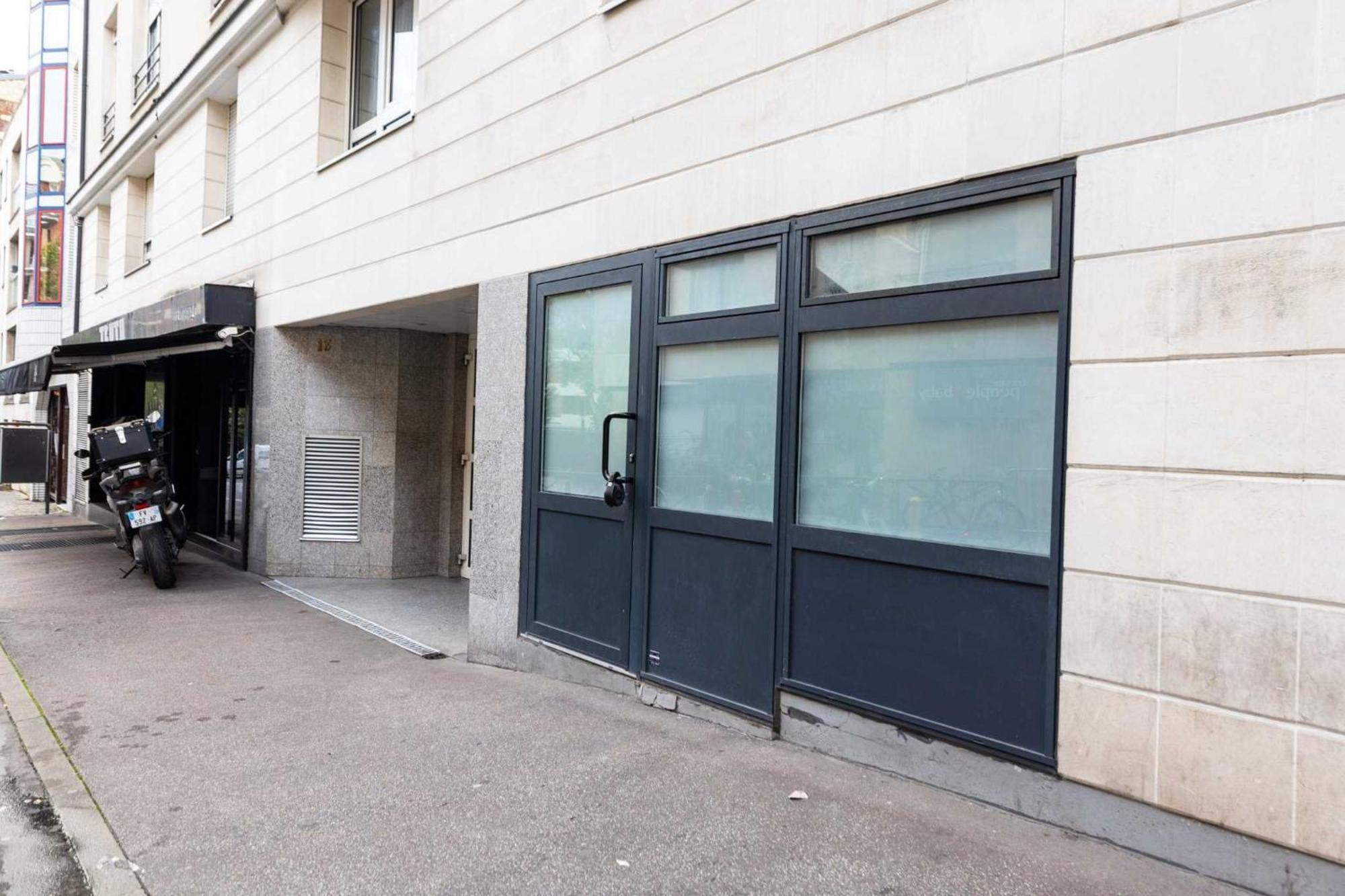 CMG Pyrénée-Porte de Montreuil - G París Exterior foto